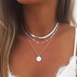 Collier ras du cou en chaîne mignonne à trois couches Collier ras du cou en perles avec disque de monnaie, simple et délicat, à la mode des femmes