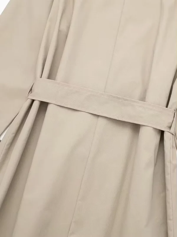 Manteau à la mode avec ceinture